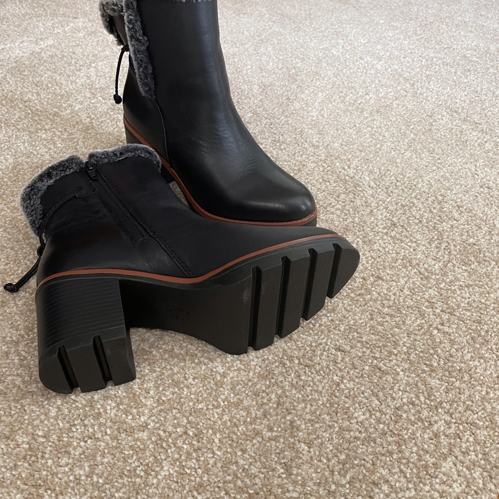 Black Boots